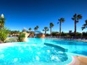 Camping Pas Cher vous présente avec son site Officiel campingpascher.fr, le Camping L'Air Marin classé 4 étoiles, situé sur la commune de Vias dans le département Hérault (Languedoc Roussillon) en France. Le camping L'Air Marin vous propose un hébergement de type mobil-home pour 4 personnes avec climatisation (télévision). L'établissement vous propose 30 autres types d'hébergements. Découvrez tous nos séjours à petits prix dans la commune et aux alentours de Vias du département : Hérault (Languedoc Roussillon). Les Avis clients pour le Camping L'Air Marin sont excellents avec une note moyenne de 8 sur 10. MerÉtang, Parc aquatique, Piscine couverte, Piscine extérieure, Animations familiales, Club ados, Club enfants, Aire de jeux enfants, Court de padel en extérieur, Parcours sportif, Ping-pong, Pétanque, Salle de fitness, Terrain de beach-volley, Terrain de football, Terrain multisports, Bar, Dépôt de pain, Plats à emporter, Restaurant, Snack/Bar, Épicerie,... En savoir plus : cliquez-ICI.