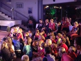 Camping Pas Cher vous présente avec son site Officiel campingpascher.fr, le Camping Domaine Du Mas Du Saboth classé 4 étoiles, situé sur la commune de Vers dans le département Lot (Midi Pyrénées) en France. Le camping Domaine Du Mas Du Saboth vous propose un hébergement de type chalet de 38 m² pour 2 personnes. L'établissement vous propose 16 autres types d'hébergements. Découvrez tous nos séjours à petits prix dans la commune et aux alentours de Vers du département : Lot (Midi Pyrénées). Les Avis clients pour le Camping Domaine Du Mas Du Saboth sont excellents avec une note moyenne de 8 sur 10. Piscine couverte, Piscine extérieure, Club ados, Club enfants, Aire de jeux enfants, Baby-foot, Court de tennis, Ping-pong, Pétanque, Salle de fitness, Terrain de badminton, Terrain de beach-volley, Terrain de football, Terrain de volley-ball, Terrain multisports, Trampoline, Dépôt de pain, Plats à emporter,... En savoir plus : cliquez-ICI.