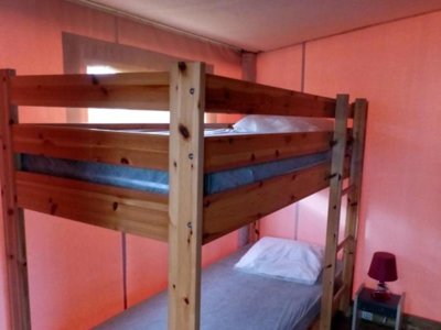 Cliquez pour découvrir toutes les photos de l'HÉBERGEMENT ! tente - Le Pontis photo 2