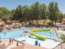 Camping Pas Cher vous présente avec son site Officiel campingpascher.fr, le Établissement Sea Green L'Occitan, situé sur la commune de Vias dans le département Herault (Languedoc-roussillon) en France. L'établissement Sea Green L'Occitan vous propose un hébergement de type mobilhome de 25 m². L'établissement vous propose 3 autres types d'hébergements. Découvrez tous nos séjours à petits prix dans la commune et aux alentours de Vias du département : Herault (Languedoc-roussillon).... En savoir plus : cliquez-ICI.