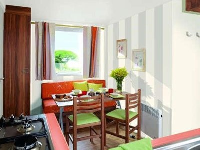 Cliquez pour découvrir toutes les photos de l'HÉBERGEMENT ! mobil-home - Le Cayola photo 3