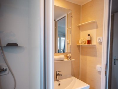 Cliquez pour découvrir toutes les photos de l'HÉBERGEMENT ! mobil-home - Le Roucan West photo 8