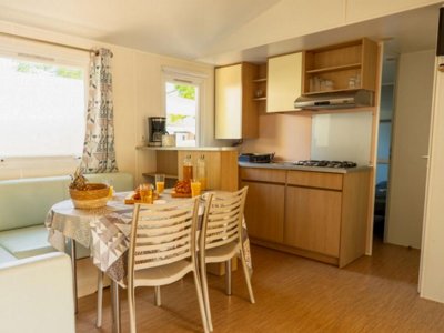 Cliquez pour découvrir toutes les photos de l'HÉBERGEMENT ! mobil-home - Mas Des Roses photo 2