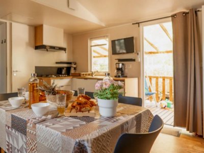 Cliquez pour découvrir toutes les photos de l'HÉBERGEMENT ! mobil-home - Mas Des Roses photo 6