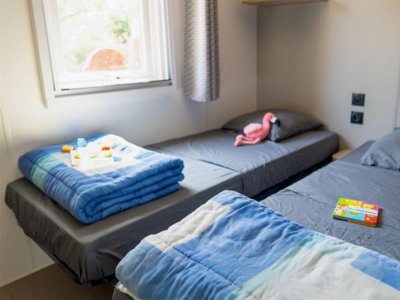 Cliquez pour découvrir toutes les photos de l'HÉBERGEMENT ! mobil-home - Mas Des Roses photo 2