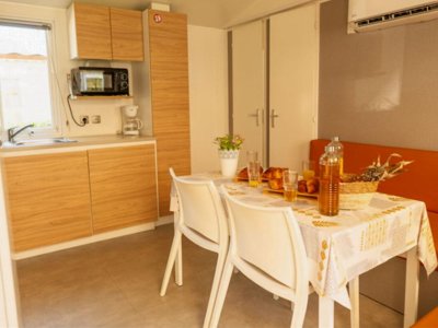 Cliquez pour découvrir toutes les photos de l'HÉBERGEMENT ! mobil-home - Mas Des Roses photo 3
