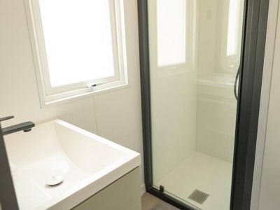 Cliquez pour découvrir toutes les photos de l'HÉBERGEMENT ! mobil-home - Mas Des Roses photo 5