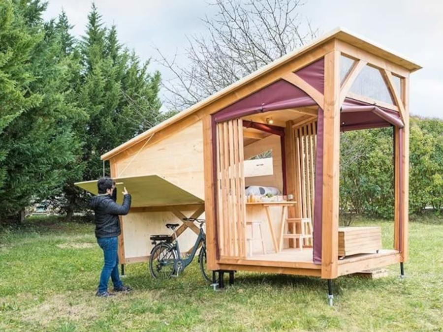Camping Pas Cher vous présente avec son site Officiel campingpascher.fr, le Camping Flower Omaha Beach classé 3 étoiles, situé sur la commune de Vierville Sur Mer dans le département Calvados (Basse Normandie) en France. Le camping Flower Omaha Beach, vous présente un hébergement de type hébergement insolite de 8 m² pour 2 personnes. Le camping Flower Omaha Beach vous propose du sam. 12 septembre au sam. 19 septembre 2026 pour 7 nuits à 210€. Cette location propose 84 dates différentes pour réserver votre séjour. Découvrez également les 15 autres gammes d'hébergements du camping. Les Avis clients pour le Camping Flower Omaha Beach sont excellents avec une note moyenne de 8 sur 10. Mer, Piscine chauffée, Piscine couverte, Animations familiales, Club enfants, Aire de jeux enfants, Centre équestre, Golf, Ping-pong, Pétanque, Sports nautiques, Structure gonflable enfants, Terrain de beach-volley, Terrain de football, Terrain multisports, Bar, Bureau de tabac, Créperie, Dépôt de pain, Plats à emporter, Restaurant, Snack/Bar, Station-service, Épicerie,... En savoir plus : cliquez-ICI.