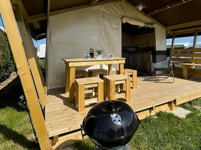 tente en toile et bois - Flower Omaha Beach photo 1