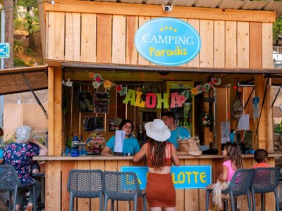 Cliquez pour découvrir toutes les photos de l'ÉTABLISSEMENT ! camping Paradis - Le Ruou photo 29