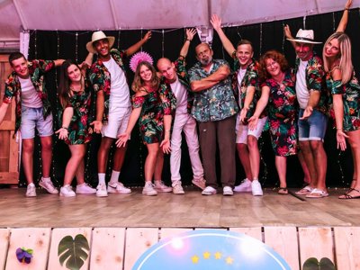 Cliquez pour découvrir toutes les photos de l'ÉTABLISSEMENT ! camping Paradis - Le Ruou photo 3