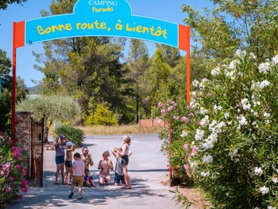 Cliquez pour découvrir toutes les photos de l'ÉTABLISSEMENT ! camping Paradis - Le Ruou photo 30
