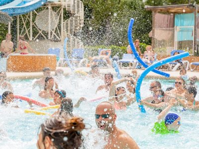 Cliquez pour découvrir toutes les photos de l'ÉTABLISSEMENT ! camping Paradis - Le Ruou photo 9