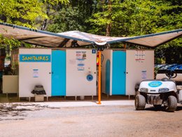 Camping Pas Cher vous présente avec son site Officiel campingpascher.fr, le Camping Paradis - Le Ruou classé 4 étoiles, situé sur la commune de Villecroze dans le département Var (Provence Alpes Côte D'azur) en France. Le camping Paradis - Le Ruou, vous présente un hébergement de type mobil-home de 24 m² pour 4 personnes. Le camping Paradis - Le Ruou vous propose du sam. 04 avril au sam. 11 avril 2026 pour 7 nuits à 258€. Cette location propose 21 dates différentes pour réserver votre séjour. Découvrez également les 10 autres gammes d'hébergements du camping. Les Avis clients pour le Camping Paradis - Le Ruou sont de 7 sur 10. LacMerRivière, Parc aquatique, Piscine chauffée, Piscine extérieure, Animations familiales, Club ados, Club enfants, Aire de jeux enfants, Canoë-kayak, Canyoning, Court de tennis, Ping-pong, Pédalo, Pétanque, Rafting, Randonnée, Terrain multisports, Dépôt de pain, Snack/Bar, Supermarché,... En savoir plus : cliquez-ICI.