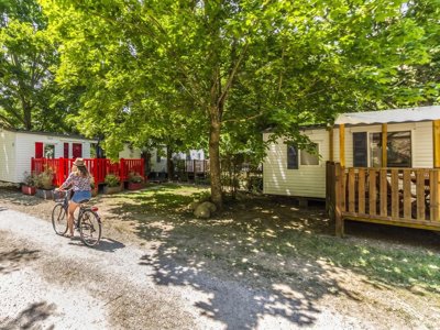 camping Mas De Lastourg photo 14