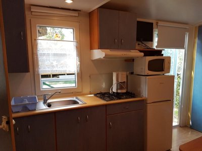 Cliquez pour découvrir toutes les photos de l'HÉBERGEMENT ! mobil-home - Mas De Lastourg photo 2