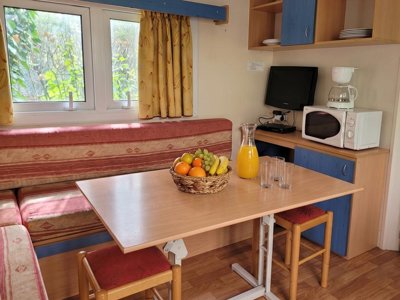 Cliquez pour découvrir toutes les photos de l'HÉBERGEMENT ! mobil-home - Mas De Lastourg photo 2