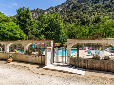 camping Mas De Lastourg photo 5