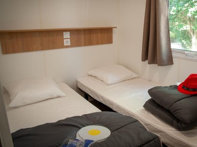 Cliquez pour découvrir toutes les photos de l'HÉBERGEMENT ! mobil-home - Les Berges Du Canal photo 3