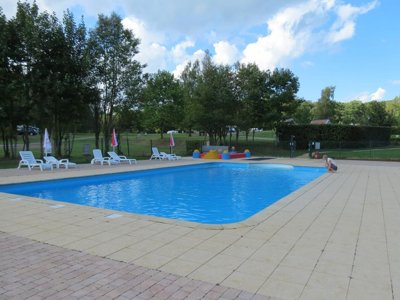 Cliquez pour découvrir toutes les photos de l'ÉTABLISSEMENT ! camping La Colline photo 1