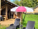Camping Pas Cher vous présente avec son site Officiel campingpascher.fr, le Camping La Colline classé 4 étoiles, situé sur la commune de Virton dans le département Luxembourg (Wallonie) en Belgique. Le camping La Colline, vous présente un hébergement de type tente en toile et bois de 21 m² pour 5 personnes. Le camping La Colline vous proposeun séjour PAS CHER avec une REMISEdu sam. 06 juin au sam. 13 juin 2026, en promotion à -33% pour 7 nuits à 299 € au lieu de 446,27 € soit une Économie de 147,27 €. Cette location propose 151 dates différentes pour réserver votre séjour. Découvrez également les 5 autres gammes d'hébergements du camping. Les Avis clients pour le Camping La Colline sont excellents avec une note moyenne de 8 sur 10. Piscine extérieure, Animations familiales, Aire de jeux enfants, Canoë-kayak, Ping-pong, Pétanque, Terrain de football, Terrain de volley-ball, Bar, Dépôt de pain, Plats à emporter, Restaurant, Snack/Bar, Supermarché, Épicerie,... En savoir plus : cliquez-ICI.