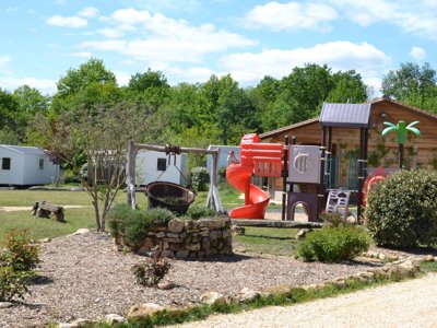 Cliquez pour découvrir toutes les photos de l'ÉTABLISSEMENT ! camping Flower La Sagne photo 19