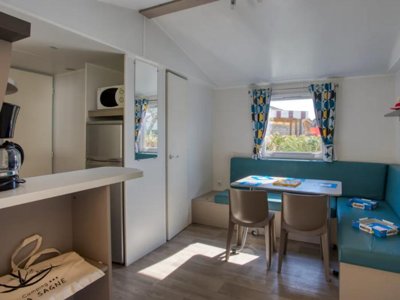 Cliquez pour découvrir toutes les photos de l'HÉBERGEMENT ! mobil-home - Flower La Sagne photo 2