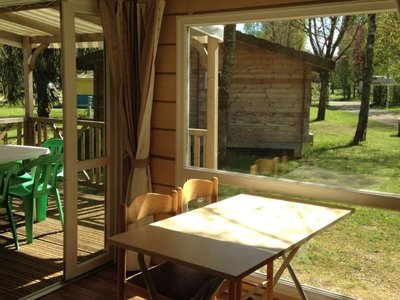 Cliquez pour découvrir toutes les photos de l'HÉBERGEMENT ! mobil-home - Le Val D'Amour photo 2