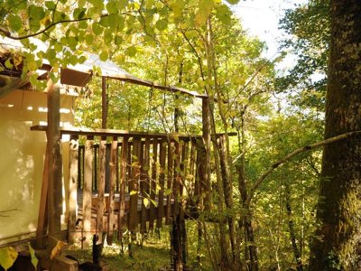 Cliquez pour découvrir toutes les photos de l'ÉTABLISSEMENT ! camping Glamping Terre Rouge photo 10