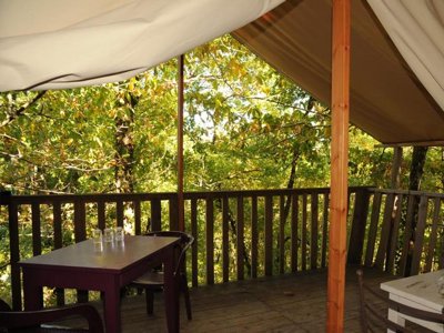 Cliquez pour découvrir toutes les photos de l'ÉTABLISSEMENT ! camping Glamping Terre Rouge photo 8