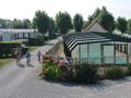 Camping Pas Cher vous présente avec son site Officiel campingpascher.fr, le Établissement Les Vertes Feuilles, situé sur la commune de Quend dans le département Somme (Picardie) en France. L'établissement Les Vertes Feuilles vous propose un hébergement de type tente toile et bois de 34 m². L'établissement vous propose 2 autres types d'hébergements. Découvrez tous nos séjours à petits prix dans la commune et aux alentours de Quend du département : Somme (Picardie).... En savoir plus : cliquez-ICI.