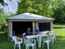 Camping Pas Cher vous présente avec son site Officiel campingpascher.fr, le Camping Paradis Aubeterre Sur Dronne classé 3 étoiles, situé sur la commune de Aubeterre Sur Dronne dans le département Charente (Poitou Charentes) en France. Le camping Paradis Aubeterre Sur Dronne, vous présente un hébergement de type bungalow toilé de 25 m² pour 4 personnes. Le camping Paradis Aubeterre Sur Dronne vous propose du sam. 30 mai au sam. 06 juin 2026, en promotion à -7% pour 7 nuits à 164 € au lieu de 177,0 € soit une Économie de 13 €. Cette location propose 132 dates différentes pour réserver votre séjour. Découvrez également les 11 autres gammes d'hébergements du camping. Les Avis clients pour le Camping Paradis Aubeterre Sur Dronne sont excellents avec une note moyenne de 8 sur 10. Animations familiales, Club enfants, Aire de jeux enfants, Canoë-kayak, Court de tennis, Cyclisme, Ping-pong, Pétanque, Randonnée, Salle de jeux vidéo, Terrain de beach-volley, Bar, Dépôt de pain, Restaurant, Snack/Bar,... En savoir plus : cliquez-ICI.