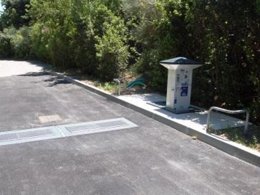 Camping Pas Cher vous présente avec son site Officiel campingpascher.fr, le Camping Intercommunal De La Durance classé 3 étoiles, situé sur la commune de Cavaillon dans le département Vaucluse (Provence Alpes Côte D'azur) en France. Le camping Intercommunal De La Durance, vous présente un hébergement de type hébergement insolite de 175 m² pour 4 personnes. Le camping Intercommunal De La Durance vous propose du mercredi 01 avril au mercredi 08 avril 2026 pour 7 nuits à 280€. Cette location propose 172 dates différentes pour réserver votre séjour. Découvrez également les 8 autres gammes d'hébergements du camping. Les Avis clients pour le Camping Intercommunal De La Durance sont de 7 sur 10. Piscine extérieure, Aire de jeux enfants, Canoë-kayak, Court de tennis, Cyclisme, Escalade, Parcours sportif, Ping-pong, Pétanque, Randonnée, Skatepark, Boulangerie, Brasserie, Créperie, Dépôt de pain, Pizzeria, Snack/Bar, Supermarché,... En savoir plus : cliquez-ICI.