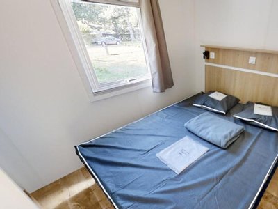 Cliquez pour découvrir toutes les photos de l'HÉBERGEMENT ! bungalow - Les Vernières photo 2