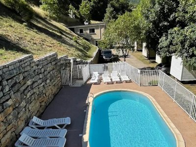 Cliquez pour découvrir toutes les photos de l'ÉTABLISSEMENT ! camping Le Terrados photo 3