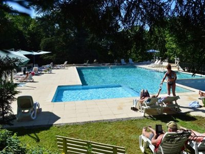 camping Château De Lacomté photo 1