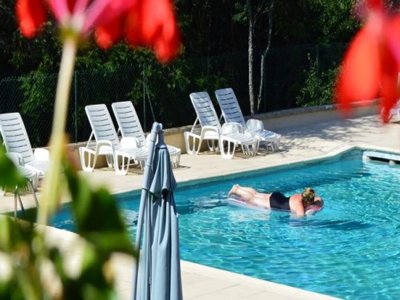 camping Château De Lacomté photo 6