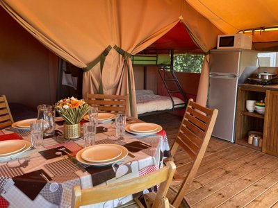 Cliquez pour découvrir toutes les photos de l'HÉBERGEMENT ! bungalow toilé - Aqua 3 Masses photo 2