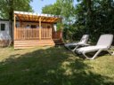 Camping Pas Cher vous présente avec son site Officiel campingpascher.fr, le Camping Flower Côté Lac classé 3 étoiles, situé sur la commune de Verruyes dans le département Deux-sèvres (Poitou Charentes) en France. Le camping Flower Côté Lac, vous présente un hébergement de type mobil-home de 34 m² pour 6 personnes et télévision. Le camping Flower Côté Lac vous propose du mardi 07 avril au mardi 14 avril 2026 pour 7 nuits à 602€. Cette location propose 110 dates différentes pour réserver votre séjour. Découvrez également les 7 autres gammes d'hébergements du camping. Les Avis clients pour le Camping Flower Côté Lac sont excellents avec une note moyenne de 9 sur 10. Étang, Piscine extérieure, Animations familiales, Aire de jeux enfants, Canoë-kayak, Court de tennis, Cyclisme, Golf, Pédalo, Pétanque, Randonnée, Dépôt de pain, Snack/Bar, Épicerie,... En savoir plus : cliquez-ICI.