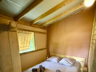 Cliquez pour découvrir toutes les photos de l'HÉBERGEMENT ! lodge - Domaine La Faurie photo 7
