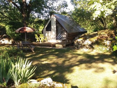 tente en toile et bois - Domaine La Faurie photo 7