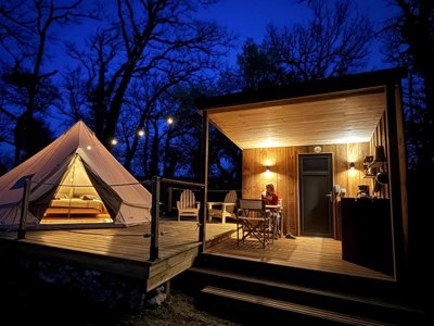 Cliquez pour découvrir toutes les photos de l'HÉBERGEMENT ! tente - Domaine La Faurie photo 2
