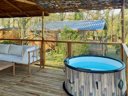 Cliquez pour découvrir toutes les photos de l'HÉBERGEMENT ! hébergement insolite - camping Domaine La Faurie photo 2