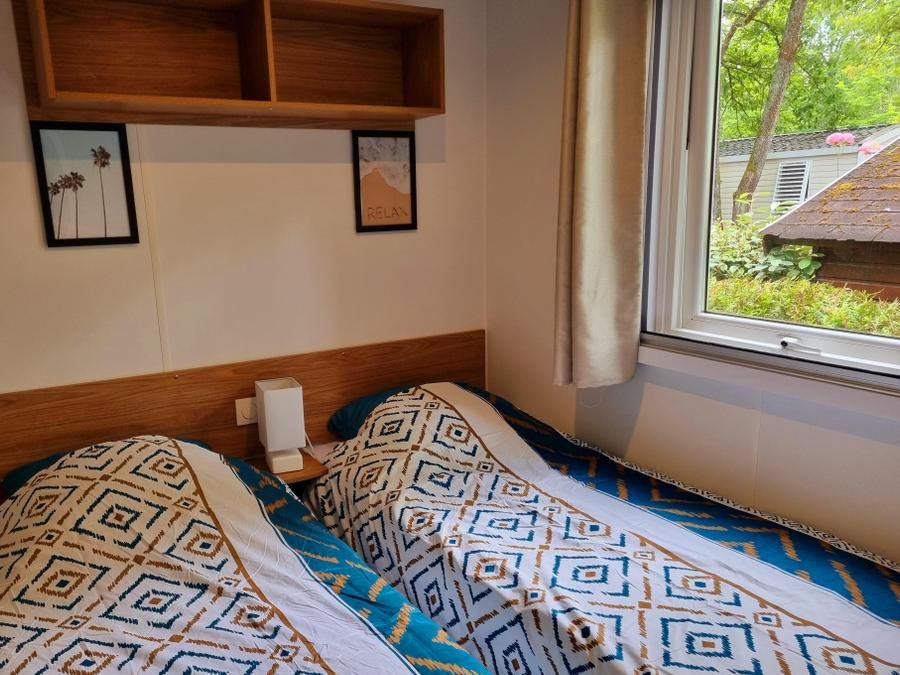 Camping Pas Cher vous présente avec son site Officiel campingpascher.fr, le Camping Parc De Nibelle classé 4 étoiles, situé sur la commune de Nibelle dans le département Loiret (Centre Val De Loire) en France. Le camping Parc De Nibelle vous propose un hébergement de type bungalow pour 6 personnes. L'établissement vous propose 15 autres types d'hébergements. Découvrez tous nos séjours à petits prix dans la commune et aux alentours de Nibelle du département : Loiret (Centre Val De Loire). Les Avis clients pour le Camping Parc De Nibelle sont excellents avec une note moyenne de 9 sur 10. Piscine chauffée, Piscine couverte, Aire de jeux enfants, Court de tennis, Pétanque, Trampoline, Bar, Snack/Bar,... En savoir plus : cliquez-ICI.