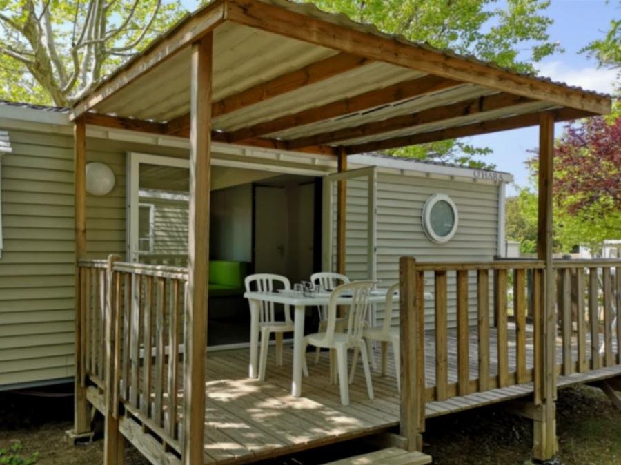 Camping Pas Cher vous présente avec son site Officiel campingpascher.fr, le Camping Le Barralet classé 3 étoiles, situé sur la commune de Collias dans le département Gard (Languedoc Roussillon) en France. Le camping Le Barralet, vous présente un hébergement de type mobil-home de 29 m². Le camping Le Barralet vous propose du sam. 29 août au sam. 05 septembre 2026 pour 7 nuits à 665€. Cette location propose 24 dates différentes pour réserver votre séjour. Découvrez également les 13 autres gammes d'hébergements du camping. Les Avis clients pour le Camping Le Barralet sont excellents avec une note moyenne de 8 sur 10. Piscine extérieure, Animations familiales, Aire de jeux enfants, Canoë-kayak, Centre équestre, Cyclisme, Pétanque, Randonnée, Bar, Dépôt de pain, Plats à emporter, Restaurant,... En savoir plus : cliquez-ICI.