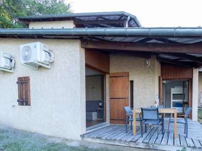 Cliquez pour découvrir toutes les photos de l'HÉBERGEMENT ! studio - L'Ecrin Du Lac photo 2