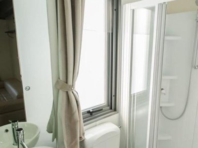 Cliquez pour découvrir toutes les photos de l'HÉBERGEMENT ! mobil-home - Delle Rose photo 9