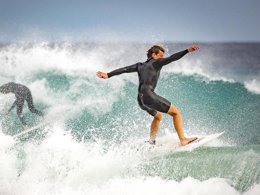 Camping Pas Cher vous présente avec son site Officiel campingpascher.fr, le Camping Delle Rose classé 4 étoiles, situé sur la commune de Isolabona dans le département Imperia (Ligurie) en Italie. Le camping Delle Rose, vous présente un hébergement de type mobil-home de 32 m² avec climatisation. Le camping Delle Rose vous propose du mercredi 01 avril au mercredi 08 avril 2026, en promotion à -25% pour 7 nuits à 237 € au lieu de 316,0 € soit une Économie de 79 €. Cette location propose 151 dates différentes pour réserver votre séjour. Découvrez également les 7 autres gammes d'hébergements du camping. Les Avis clients pour le Camping Delle Rose sont excellents avec une note moyenne de 8 sur 10. Piscine extérieure, Animations familiales, Club enfants, Aire de jeux enfants, Court de tennis, Ping-pong, Planche à voile, Plongée, Randonnée, Salle de fitness, Salle de jeux vidéo, Bar, Dépôt de pain, Pizzeria, Plats à emporter, Restaurant, Épicerie,... En savoir plus : cliquez-ICI.