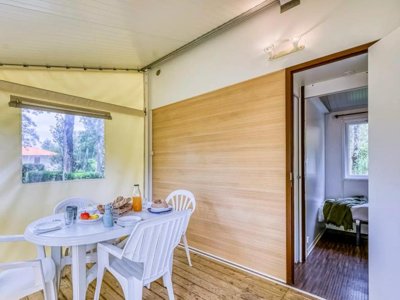 Cliquez pour découvrir toutes les photos de l'HÉBERGEMENT ! bungalow toilé - Maeva Respire La Comtesse photo 9