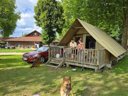 Camping Pas Cher vous présente avec son site Officiel campingpascher.fr, le Camping De L'Arquebuse classé 3 étoiles, situé sur la commune de Athee dans le département Côte-d'or (Bourgogne) en France. Le camping De L'Arquebuse vous propose un hébergement de type tente en toile et bois de 20 m² pour 1 personne. L'établissement vous propose 9 autres types d'hébergements. Découvrez tous nos séjours à petits prix dans la commune et aux alentours de Athee du département : Côte-d'or (Bourgogne). Les Avis clients pour le Camping De L'Arquebuse sont de 6 sur 10. Piscine chauffée, Piscine extérieure, Canoë-kayak, Parcours sportif, Pétanque, Structure gonflable enfants, Boulangerie, Bureau de tabac, Dépôt de pain, Station-service, Supermarché, Épicerie,... En savoir plus : cliquez-ICI.